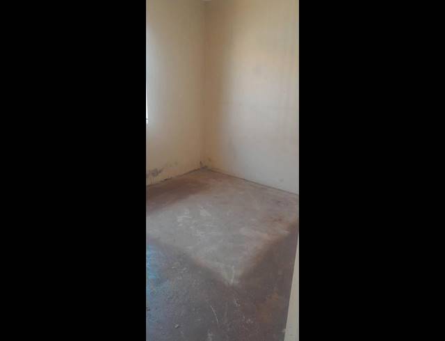 2 BEDROOM HOUSE FOR SALE IN LUFHERENG